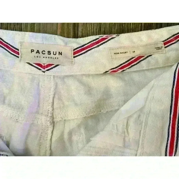 Pacsun Mom Short Women’s Size 28 Patriotic Red White Blue Striped Denim Cuffed - Picture 9 of 9
